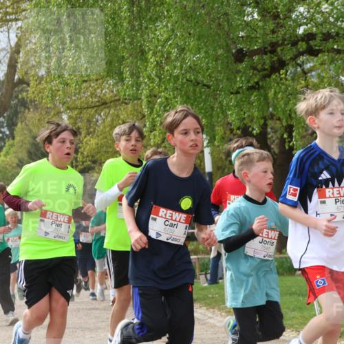 25.04.2026 - Das Zehntel Zöllner http://msf.ph/oto/9664215 25.04.2026 09:39:35 Laufen 7257, 6732, 7545, 6711, 2, 5304 meine-sportfotos.de