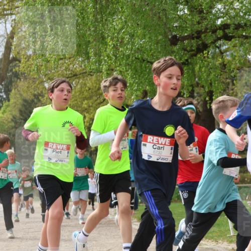 25.04.2026 - Das Zehntel Zöllner http://msf.ph/oto/9664221 25.04.2026 09:39:35 Laufen 7257, 260, 6732, 6711 meine-sportfotos.de
