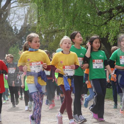 25.04.2026 - Das Zehntel Zöllner http://msf.ph/oto/9664285 25.04.2026 11:46:33 Laufen 10423, 11788, 11810, 650, 10652, 10658 meine-sportfotos.de