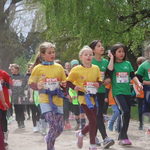 25.04.2026 - Das Zehntel Zöllner http://msf.ph/oto/9664288 25.04.2026 11:46:33 Laufen 10423, 11788, 11810, 50, 10652, 10658 meine-sportfotos.de