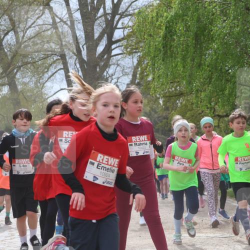 25.04.2026 - Das Zehntel Zöllner http://msf.ph/oto/9664303 25.04.2026 11:46:34 Laufen 10122, 10124, 10924, 10423 meine-sportfotos.de