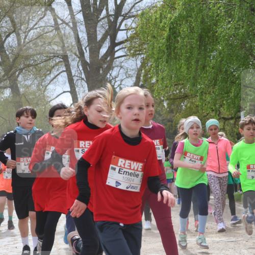 25.04.2026 - Das Zehntel Zöllner http://msf.ph/oto/9664306 25.04.2026 11:46:34 Laufen 10122, 10924, 1076 meine-sportfotos.de
