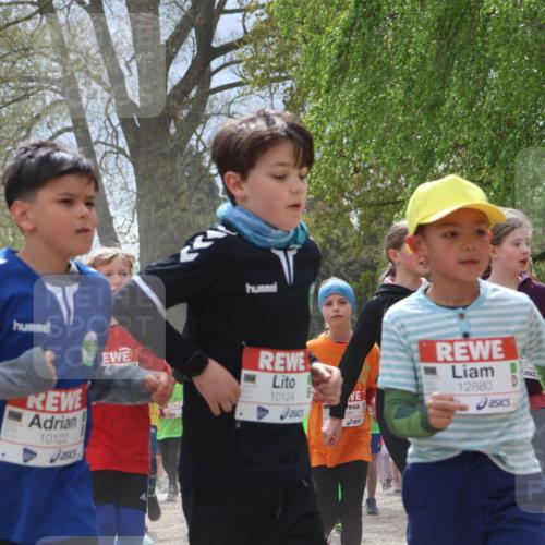 25.04.2026 - Das Zehntel Zöllner http://msf.ph/oto/9664336 25.04.2026 11:46:36 Laufen 10747, 10122, 10124, 12880, 23, 381 meine-sportfotos.de