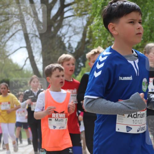 25.04.2026 - Das Zehntel Zöllner http://msf.ph/oto/9664348 25.04.2026 11:46:36 Laufen 10747, 12932, 10122, 10122 meine-sportfotos.de