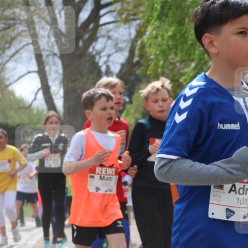 25.04.2026 - Das Zehntel Zöllner http://msf.ph/oto/9664351 25.04.2026 11:46:36 Laufen 10747, 12932, 10122, 10122 meine-sportfotos.de