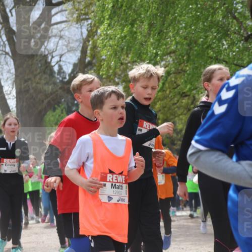 25.04.2026 - Das Zehntel Zöllner http://msf.ph/oto/9664354 25.04.2026 11:46:36 Laufen 10140, 12932, 101 meine-sportfotos.de
