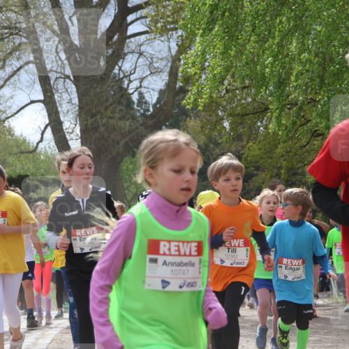 25.04.2026 - Das Zehntel Zöllner http://msf.ph/oto/9664369 25.04.2026 11:46:37 Laufen 11826, 11779, 10140, 10747, 12382, 12501, 1069 meine-sportfotos.de