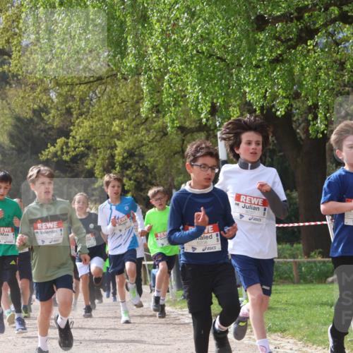 25.04.2026 - Das Zehntel Zöllner http://msf.ph/oto/9664371 25.04.2026 09:39:40 Laufen 8054, 6208, 8037, 5391 meine-sportfotos.de