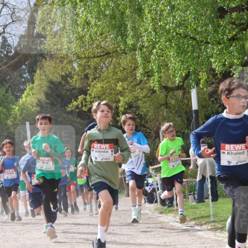 25.04.2026 - Das Zehntel Zöllner http://msf.ph/oto/9664389 25.04.2026 09:39:41 Laufen 15, 8054, 6208, 37 meine-sportfotos.de