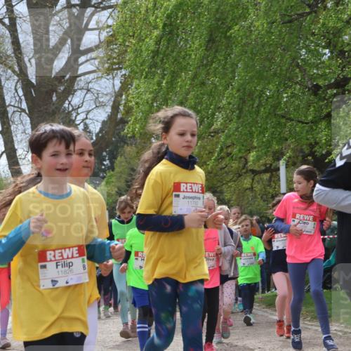 25.04.2026 - Das Zehntel Zöllner http://msf.ph/oto/9664435 25.04.2026 11:46:40 Laufen 11826, 11782 meine-sportfotos.de