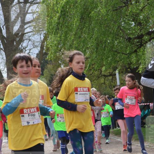 25.04.2026 - Das Zehntel Zöllner http://msf.ph/oto/9664438 25.04.2026 11:46:40 Laufen 11826, 11782, 11303, 10095 meine-sportfotos.de