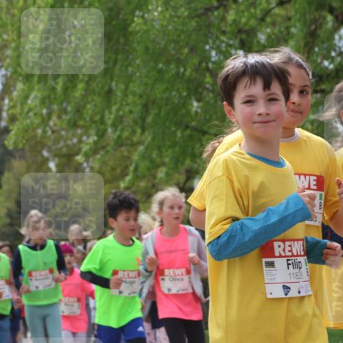 25.04.2026 - Das Zehntel Zöllner http://msf.ph/oto/9664465 25.04.2026 11:46:41 Laufen 11826, 18, 11782 meine-sportfotos.de