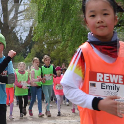 25.04.2026 - Das Zehntel Zöllner http://msf.ph/oto/9664480 25.04.2026 11:46:41 Laufen 12939 meine-sportfotos.de