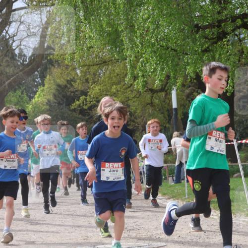 25.04.2026 - Das Zehntel Zöllner http://msf.ph/oto/9664491 25.04.2026 09:39:43 Laufen 6326, 5383, 6508 meine-sportfotos.de
