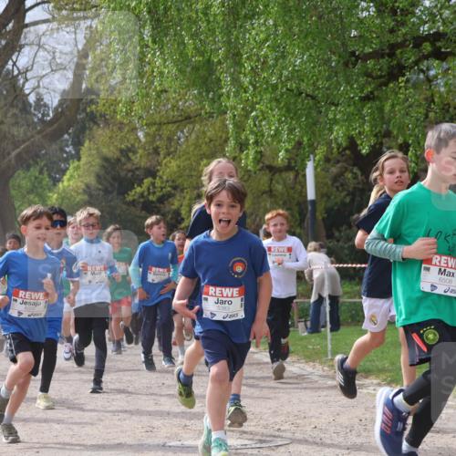 25.04.2026 - Das Zehntel Zöllner http://msf.ph/oto/9664497 25.04.2026 09:39:43 Laufen 6326, 1, 5383, 6508 meine-sportfotos.de