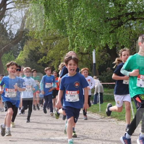 25.04.2026 - Das Zehntel Zöllner http://msf.ph/oto/9664500 25.04.2026 09:39:43 Laufen 6326, 5383, 6508 meine-sportfotos.de