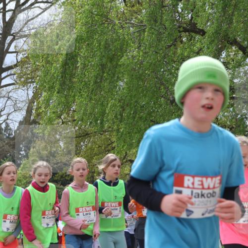 25.04.2026 - Das Zehntel Zöllner http://msf.ph/oto/9664501 25.04.2026 11:46:42 Laufen 11450, 1082, 10796, 117, 12521, 77, 115, 3 meine-sportfotos.de