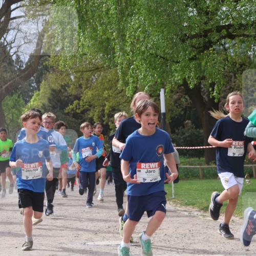 25.04.2026 - Das Zehntel Zöllner http://msf.ph/oto/9664506 25.04.2026 09:39:44 Laufen 6326, 5383, 6508 meine-sportfotos.de
