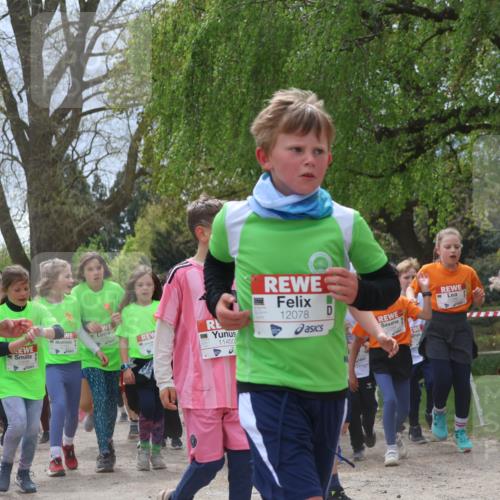 25.04.2026 - Das Zehntel Zöllner http://msf.ph/oto/9664570 25.04.2026 11:46:44 Laufen 12064, 11450, 12078, 10 meine-sportfotos.de