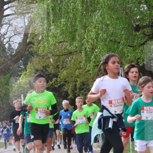 25.04.2026 - Das Zehntel Zöllner http://msf.ph/oto/9664587 25.04.2026 09:39:47 Laufen 6710, 5101, 7941 meine-sportfotos.de