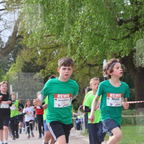 25.04.2026 - Das Zehntel Zöllner http://msf.ph/oto/9664617 25.04.2026 09:39:48 Laufen 7884, 7960, 911 meine-sportfotos.de