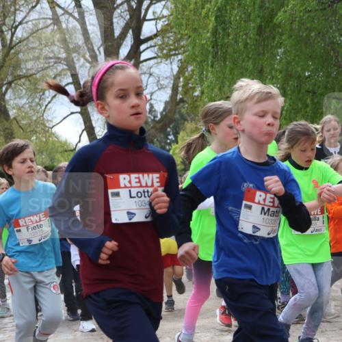 25.04.2026 - Das Zehntel Zöllner http://msf.ph/oto/9664636 25.04.2026 11:46:46 Laufen 12505, 12515, 1034, 10335, 58, 12975 meine-sportfotos.de
