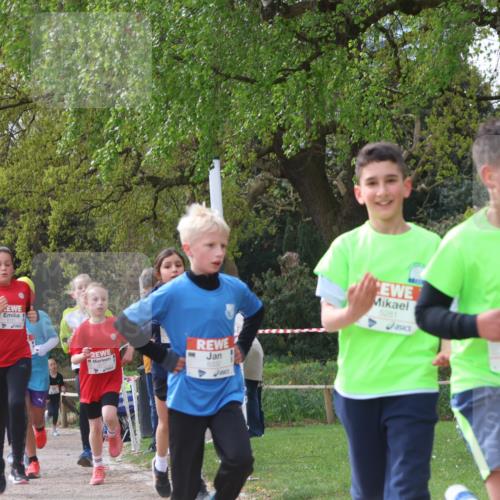 25.04.2026 - Das Zehntel Zöllner http://msf.ph/oto/9664659 25.04.2026 09:39:50 Laufen 5482, 6332, 5281, 5276 meine-sportfotos.de