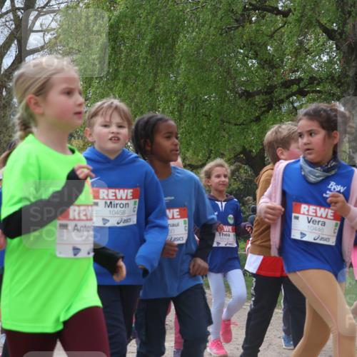 25.04.2026 - Das Zehntel Zöllner http://msf.ph/oto/9664702 25.04.2026 11:46:49 Laufen 7, 126, 10458, 50, 10446, 1573 meine-sportfotos.de