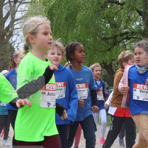 25.04.2026 - Das Zehntel Zöllner http://msf.ph/oto/9664705 25.04.2026 11:46:49 Laufen 12607, 0458, 126, 0450, 10108, 10446 meine-sportfotos.de