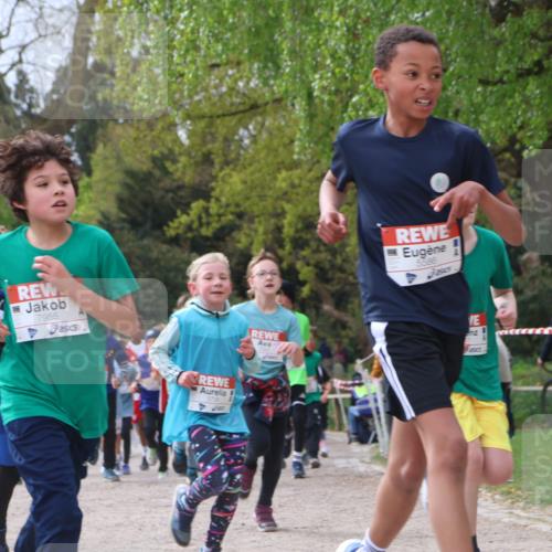 25.04.2026 - Das Zehntel Zöllner http://msf.ph/oto/9664785 25.04.2026 09:39:54 Laufen 7955, 7948 meine-sportfotos.de