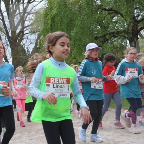 25.04.2026 - Das Zehntel Zöllner http://msf.ph/oto/9664786 25.04.2026 11:46:51 Laufen 10809, 11557, 10788, 12875, 12850 meine-sportfotos.de