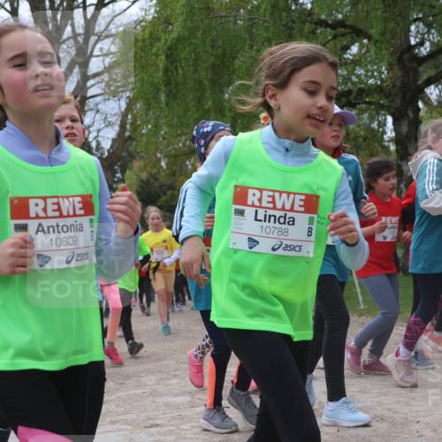 25.04.2026 - Das Zehntel Zöllner http://msf.ph/oto/9664795 25.04.2026 11:46:51 Laufen 10809, 10788, 10968 meine-sportfotos.de