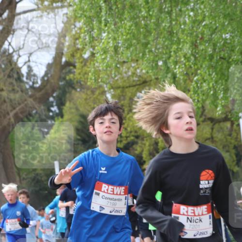 25.04.2026 - Das Zehntel Zöllner http://msf.ph/oto/9664839 25.04.2026 09:39:56 Laufen 7199, 7201 meine-sportfotos.de