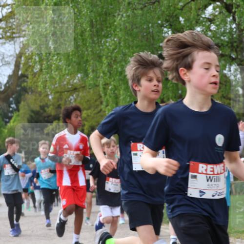 25.04.2026 - Das Zehntel Zöllner http://msf.ph/oto/9664914 25.04.2026 09:40:01 Laufen 5579, 63 meine-sportfotos.de