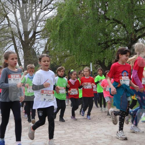 25.04.2026 - Das Zehntel Zöllner http://msf.ph/oto/9664927 25.04.2026 11:46:55 Laufen 11386, 11419, 12803 meine-sportfotos.de
