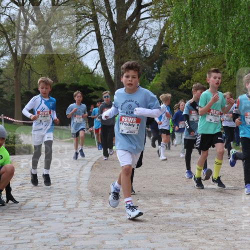 25.04.2026 - Das Zehntel Zöllner http://msf.ph/oto/9664959 25.04.2026 09:40:03 Laufen 6420, 5761 meine-sportfotos.de