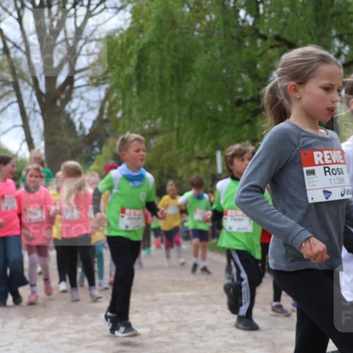 25.04.2026 - Das Zehntel Zöllner http://msf.ph/oto/9664966 25.04.2026 11:46:56 Laufen 11386, 11419 meine-sportfotos.de