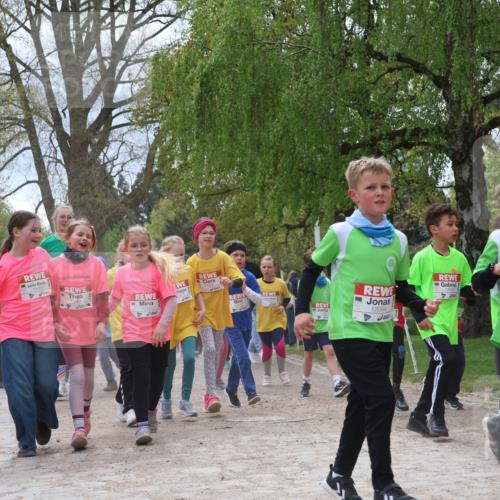 25.04.2026 - Das Zehntel Zöllner http://msf.ph/oto/9664993 25.04.2026 11:46:56 Laufen 12096, 10094, 12094, 12122, 0944, 50 meine-sportfotos.de
