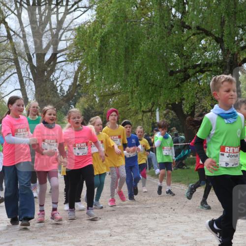 25.04.2026 - Das Zehntel Zöllner http://msf.ph/oto/9665002 25.04.2026 11:46:56 Laufen 12121, 12096, 10064, 12094 meine-sportfotos.de