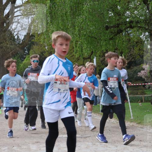 25.04.2026 - Das Zehntel Zöllner http://msf.ph/oto/9665007 25.04.2026 09:40:05 Laufen 7729 meine-sportfotos.de