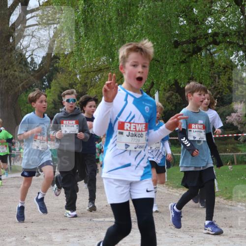 25.04.2026 - Das Zehntel Zöllner http://msf.ph/oto/9665010 25.04.2026 09:40:05 Laufen 6425, 6917, 7729, 7580 meine-sportfotos.de