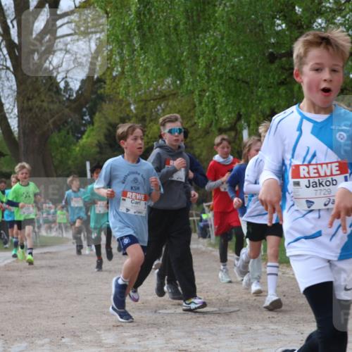 25.04.2026 - Das Zehntel Zöllner http://msf.ph/oto/9665019 25.04.2026 09:40:05 Laufen 7729, 5 meine-sportfotos.de