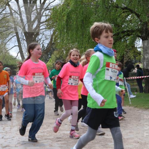 25.04.2026 - Das Zehntel Zöllner http://msf.ph/oto/9665038 25.04.2026 11:46:57 Laufen 12121, 10094, 10064, 1209 meine-sportfotos.de