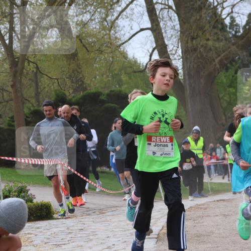 25.04.2026 - Das Zehntel Zöllner http://msf.ph/oto/9665100 25.04.2026 09:40:09 Laufen 7325, 5838 meine-sportfotos.de