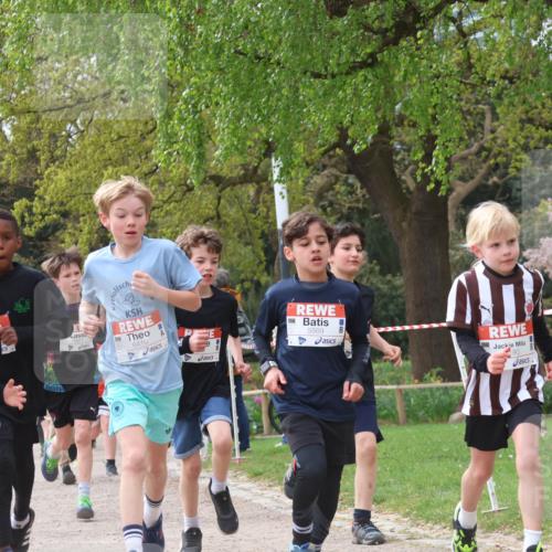 25.04.2026 - Das Zehntel Zöllner http://msf.ph/oto/9665169 25.04.2026 09:40:12 Laufen 5495, 6410, 5569, 90 meine-sportfotos.de