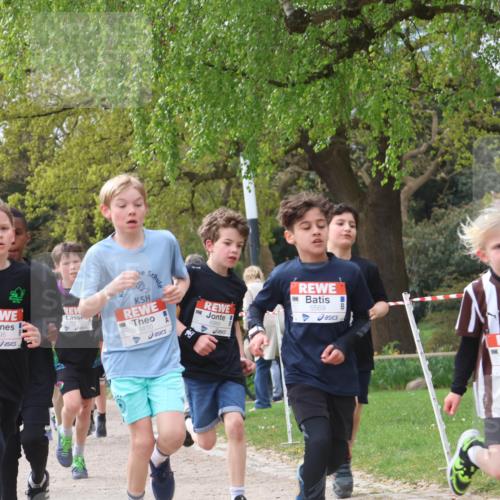 25.04.2026 - Das Zehntel Zöllner http://msf.ph/oto/9665172 25.04.2026 09:40:12 Laufen 5495, 6410, 5569, 7190 meine-sportfotos.de