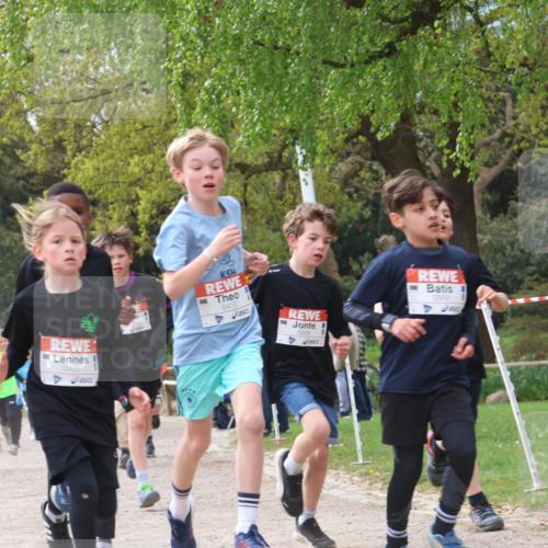 25.04.2026 - Das Zehntel Zöllner http://msf.ph/oto/9665178 25.04.2026 09:40:12 Laufen 5514, 5495, 6410, 5589, 7190 meine-sportfotos.de