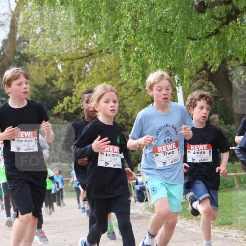 25.04.2026 - Das Zehntel Zöllner http://msf.ph/oto/9665184 25.04.2026 09:40:12 Laufen 5514, 5495, 6410, 6988, 5569 meine-sportfotos.de