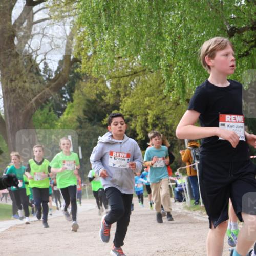 25.04.2026 - Das Zehntel Zöllner http://msf.ph/oto/9665214 25.04.2026 09:40:13 Laufen 6717, 8050, 5514, 18 meine-sportfotos.de