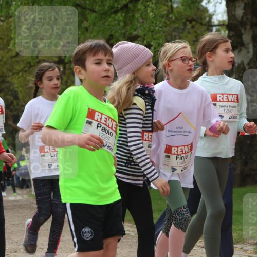 25.04.2026 - Das Zehntel Zöllner http://msf.ph/oto/9665221 25.04.2026 11:47:07 Laufen 11391, 1139, 12567, 113, 11414, 12981 meine-sportfotos.de